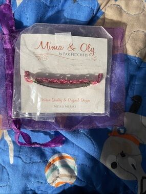 Mina & Oly by Far Fetched. ‘Sisters Are Like Stars' Pink Braided Bar Bracelet
